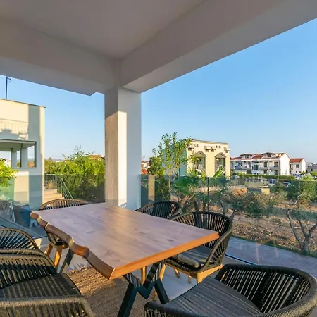 Sithoniars Melora Luxury Nyaraló